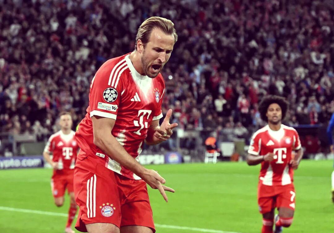 九游官方平台清晨拜仁慕尼黑调整名单以备欧冠詹姆斯在切尔西比赛中刷新纪录，窗口期纽卡斯尔备战意甲直接炸裂的简单介绍