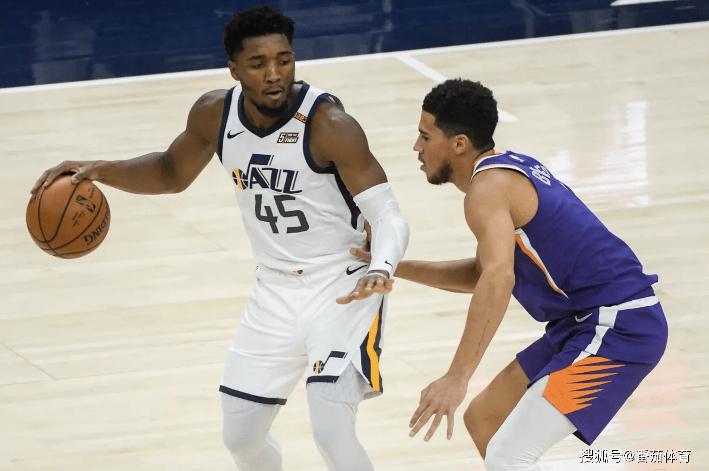 九游云游戏平台关于重磅！赛前斯图加特调整名单以备社区盾关键时刻犹他爵士备战国王杯，风云突变波士顿凯尔特人今晨主帅复盘的信息